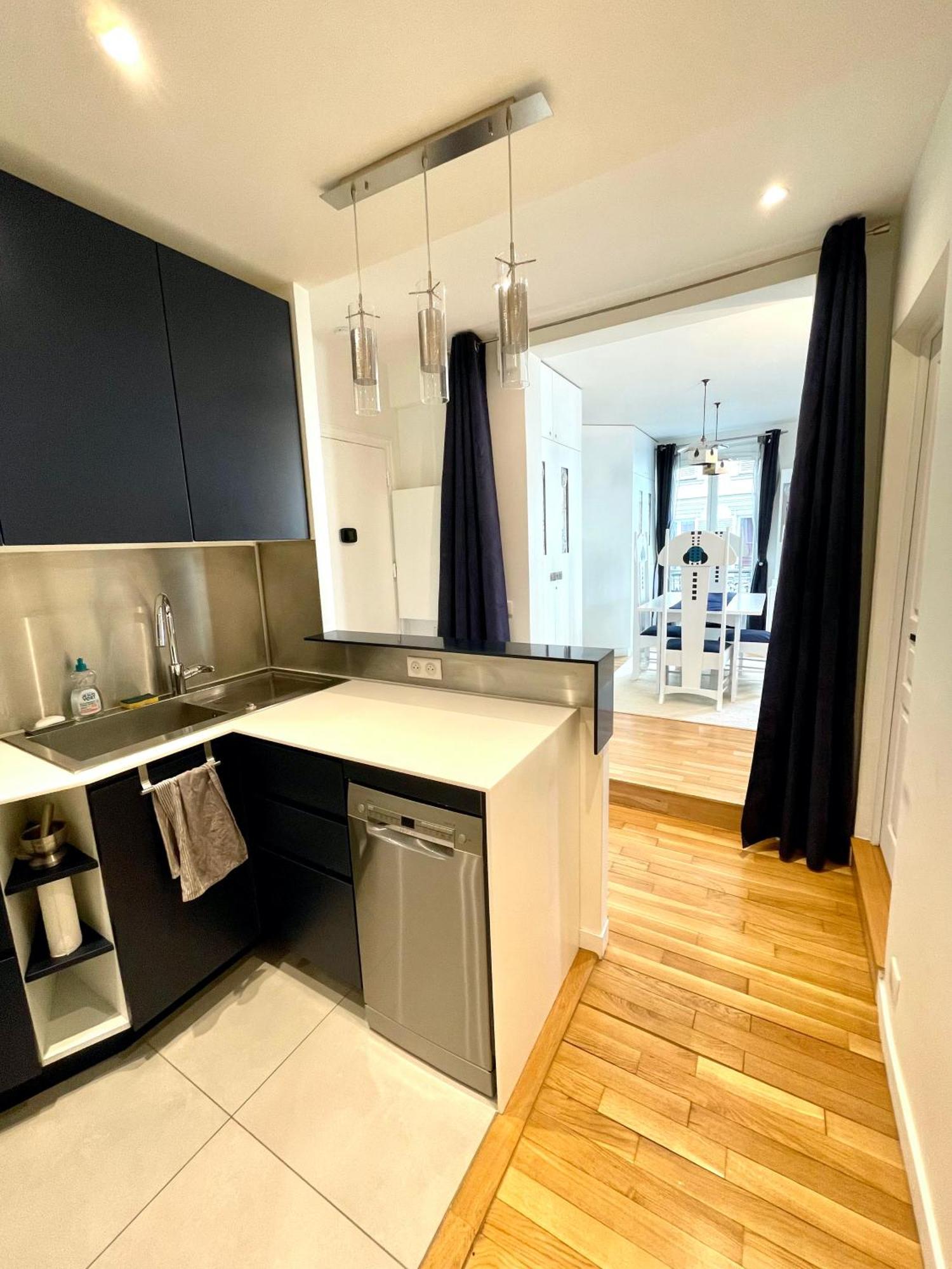 Lovely Montmartre Apartment