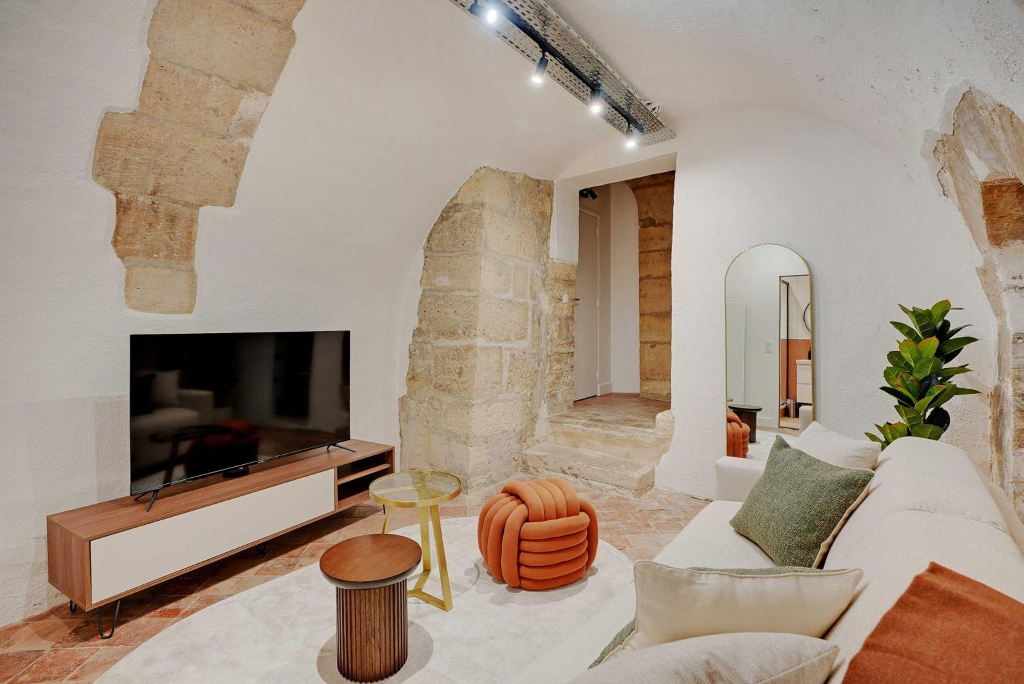 Magnifique Appt Avec 2 Salons- 1bd-6p - Notre-dame Appartement Paris