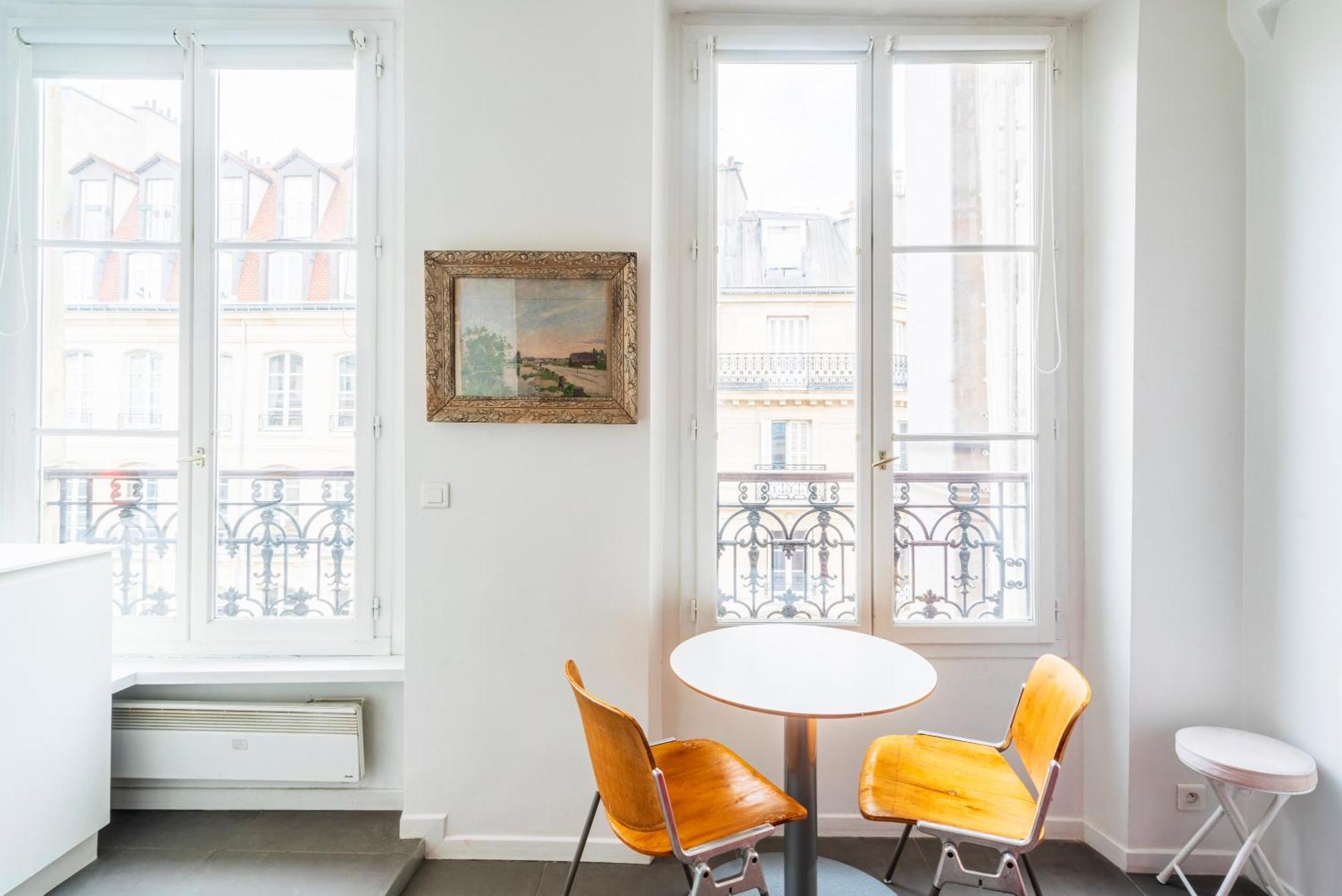 Louvre Innocent Apartment