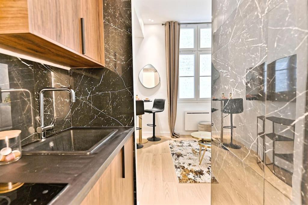 Chic Au Centre Du Sentier Appartement Paris