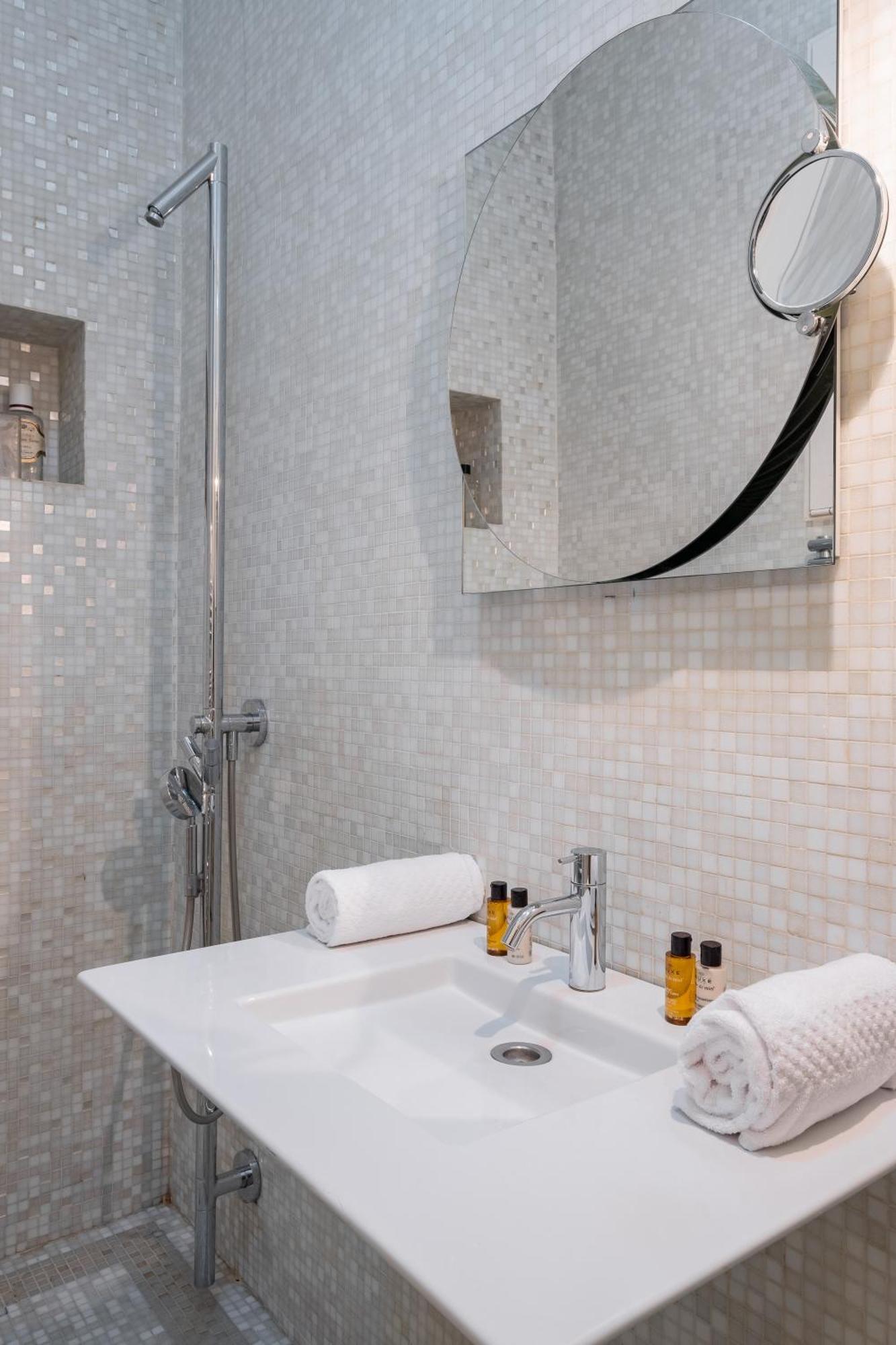 Veeve - Ornate Beauty Apartment