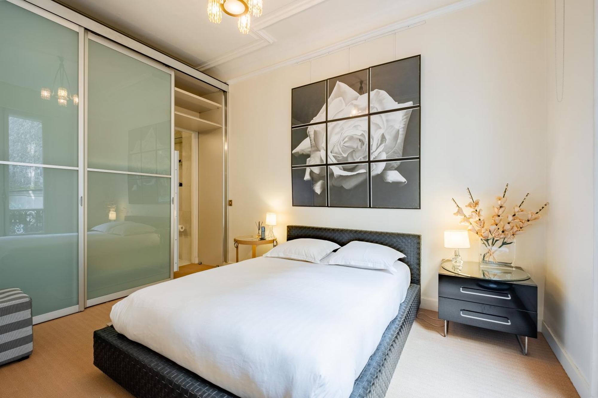 Apartment Veeve - Ornate Beauty