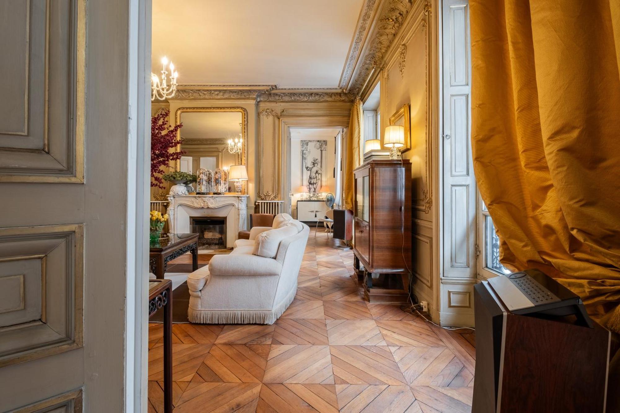 Veeve - Ornate Beauty Apartment Paris