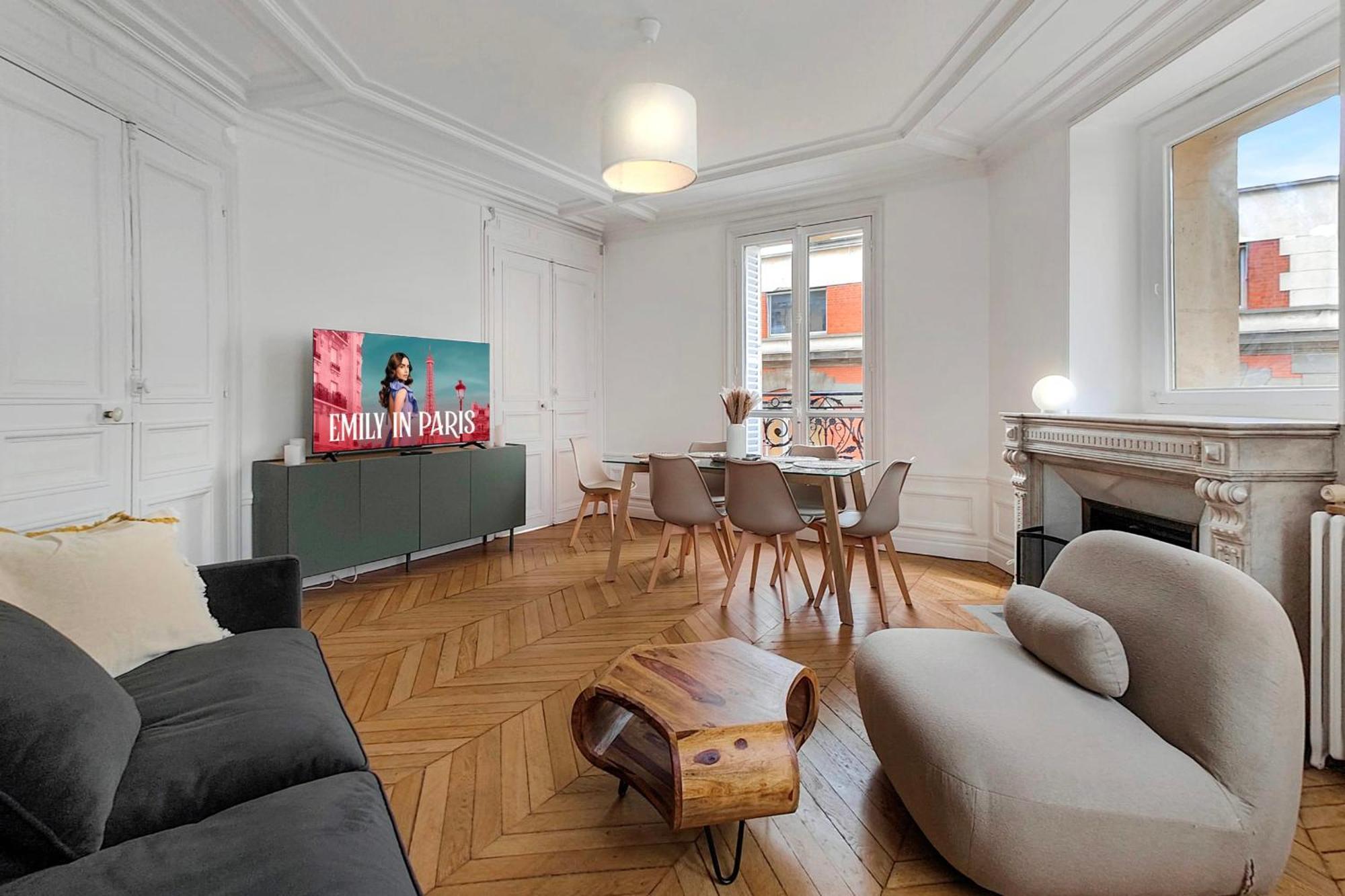 Apartment Amazing Refurbished Flat In V Paris