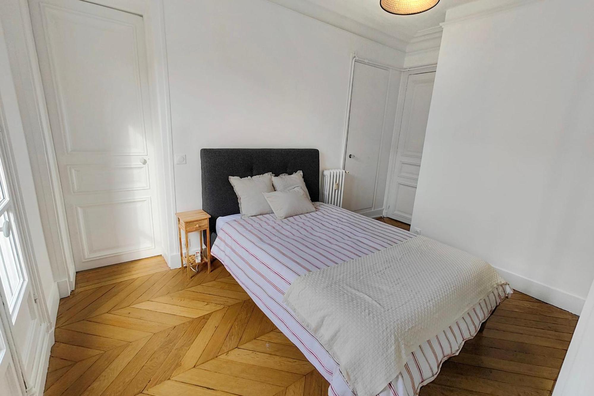 Amazing Refurbished Flat In V Apartment