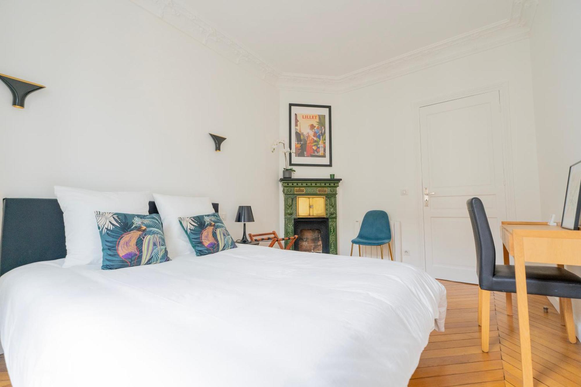 Luxury And Comfort In The Heart Of Apartment Paris