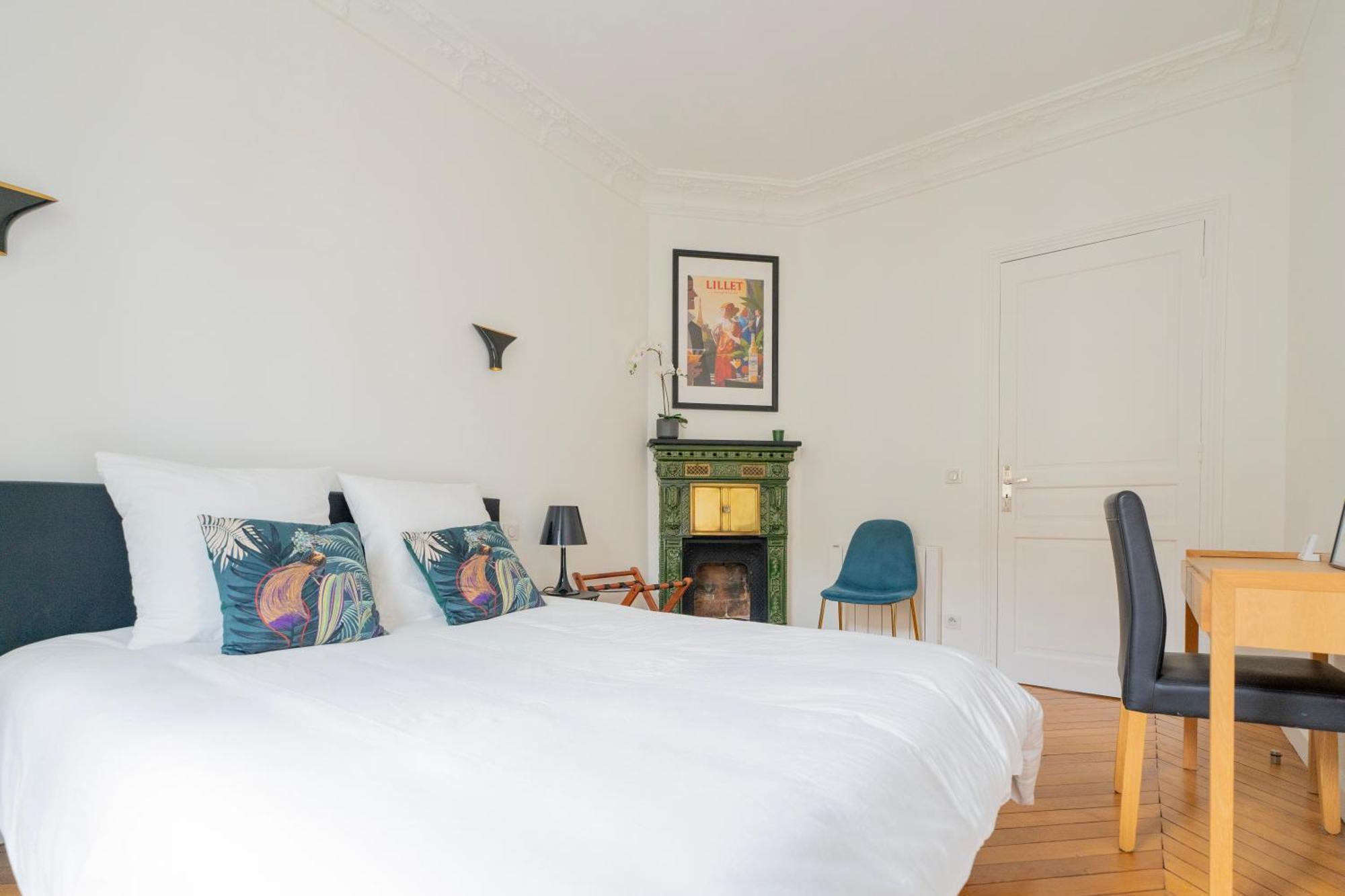 Apartment Luxury And Comfort In The Heart Of Paris