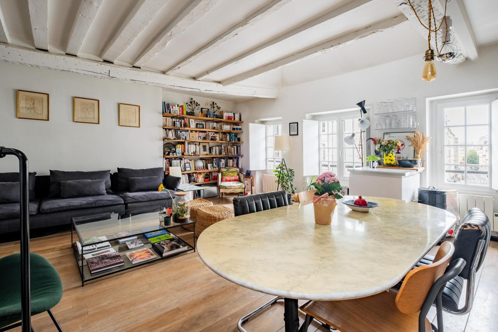 Veeve - Modern-chic Mezzanine *