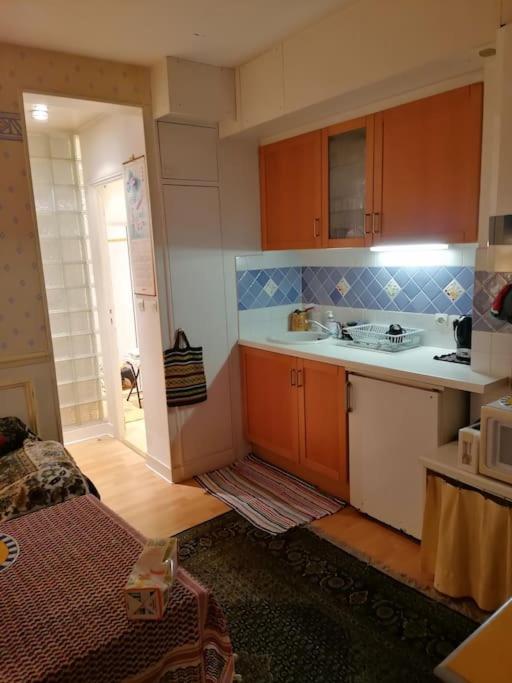 2 Pieces Apercu Vue Sacre Coeur-rue Des Martyrs Appartement *