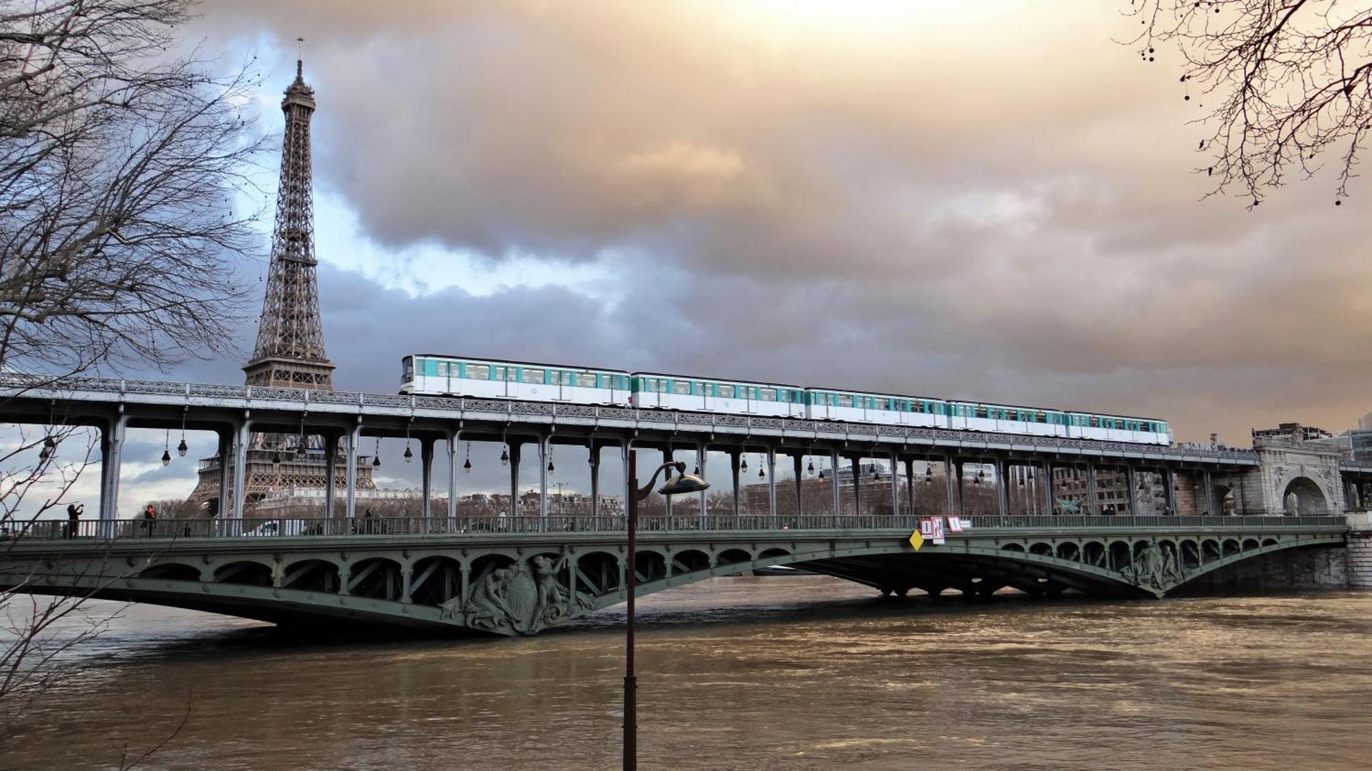 Eiffel Citea Access Dayroom Espace Sans Nuitee Et Partagee Chatillon Nuitee -- Repos Journee Ou Espace Travail 8-19h Proche Tour Eiffel Ou Usage Bureau A L'heure En Journee -- Nuitee Chatillon Avenue Paris