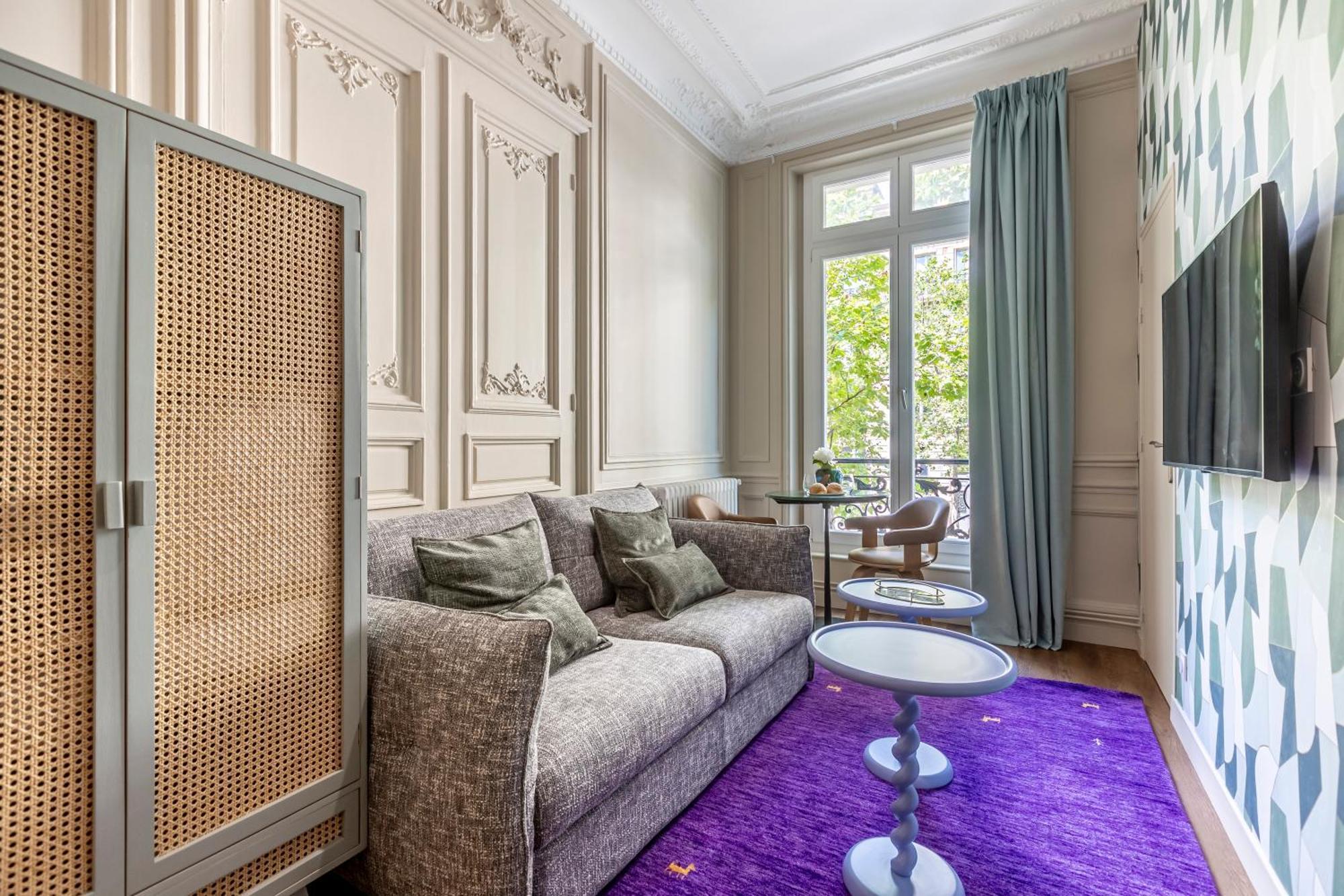 Sweett - Villiers Apartment *