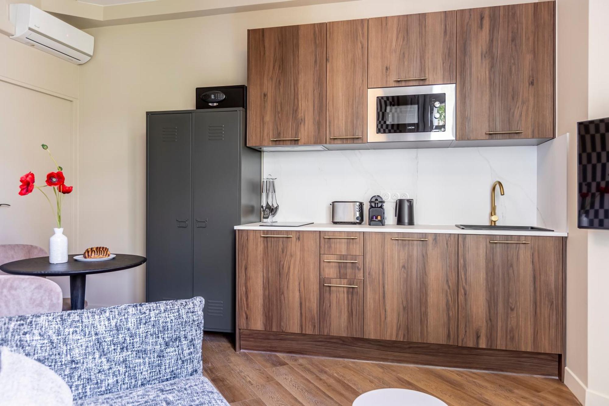 Sweett - Villiers Apartment