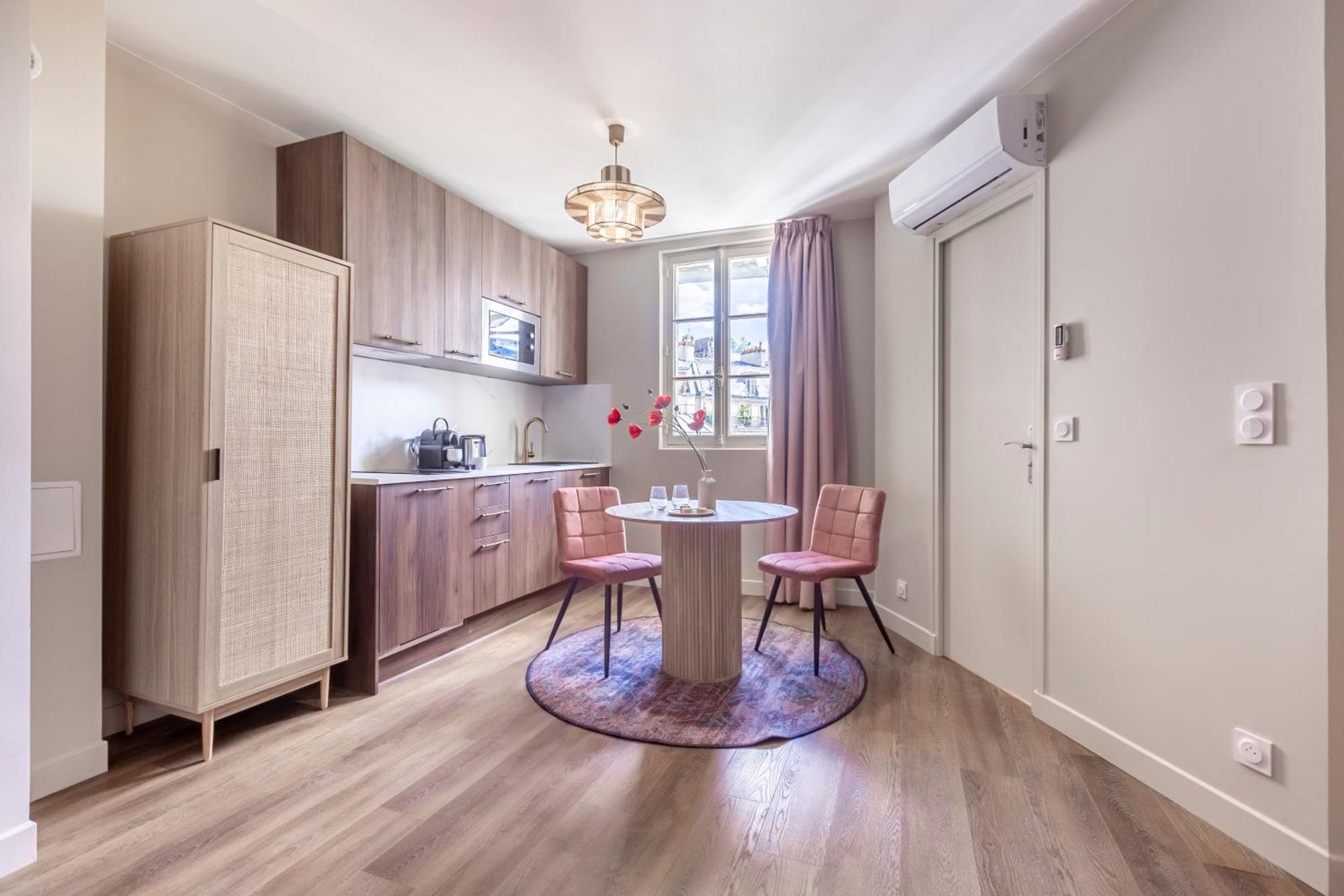 Sweett - Villiers Apartment
