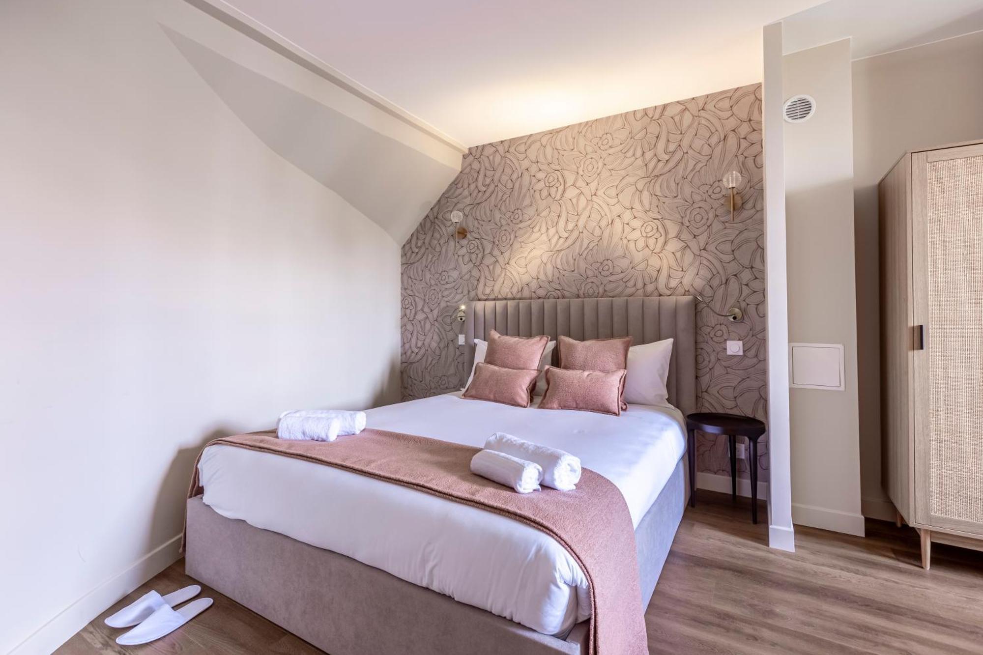 Sweett - Villiers Apartment