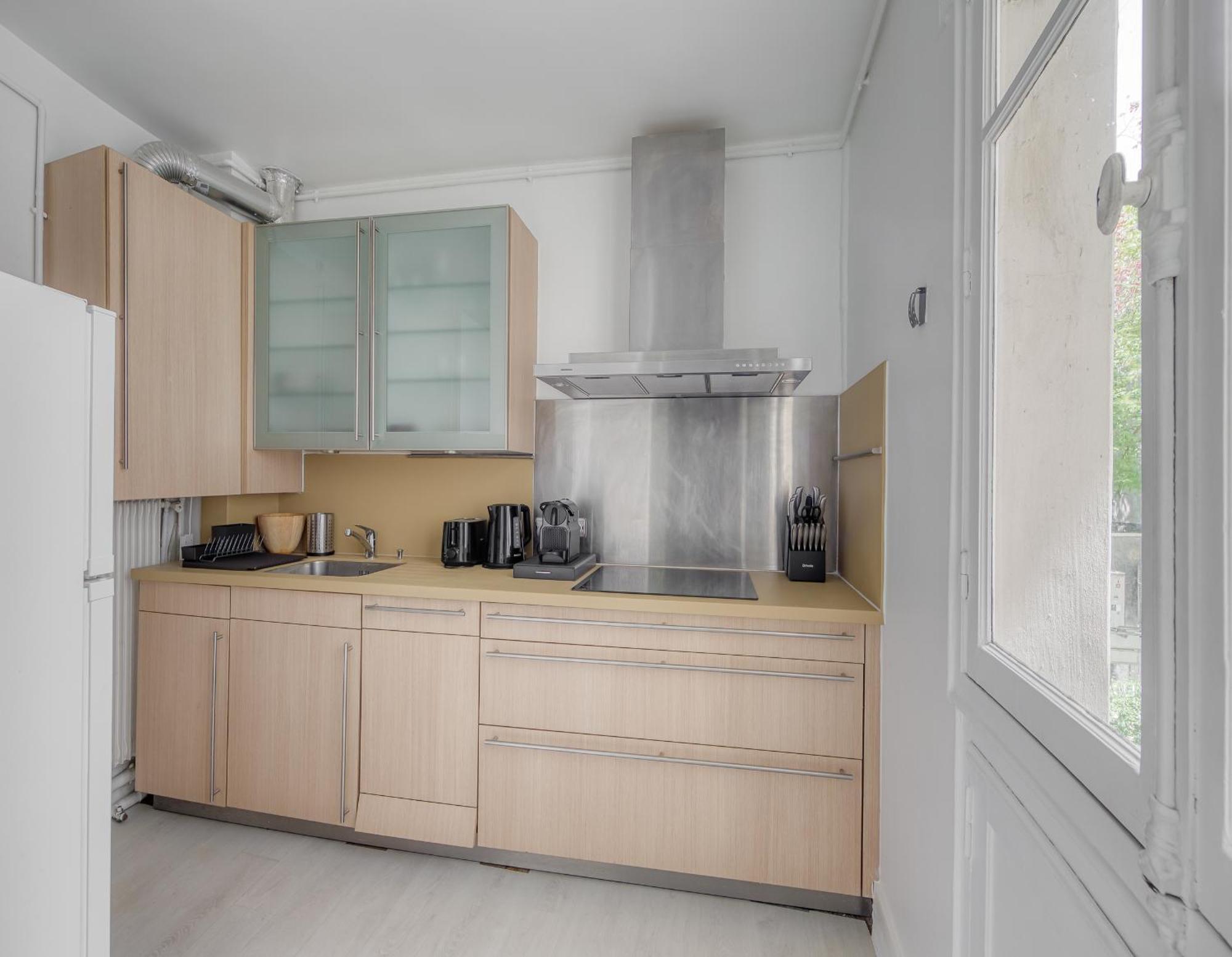 Eiffel Tower 10 Minutes 1br Renovated Appartement *