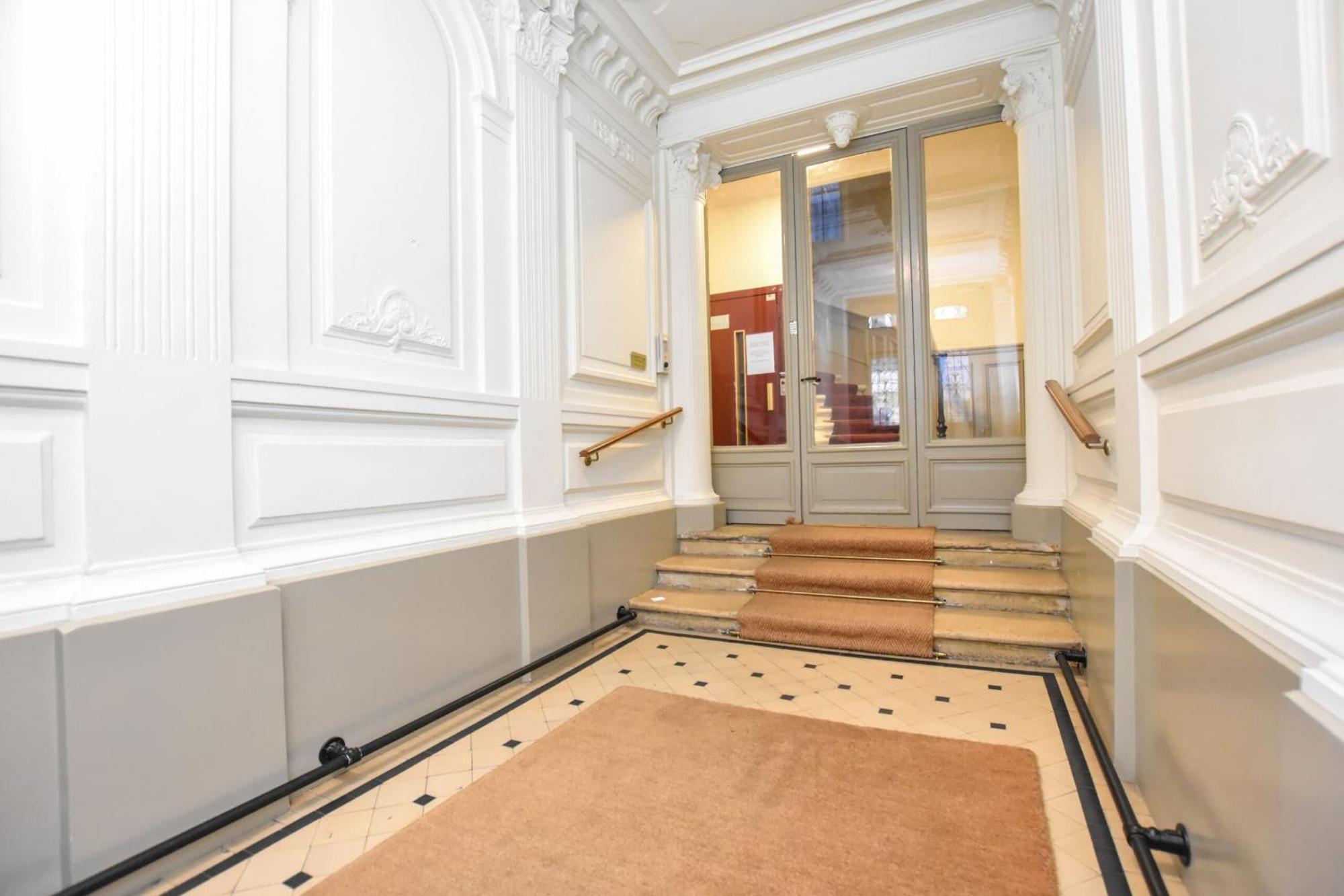 Cozy - 2br-7p- Opera House Appartement