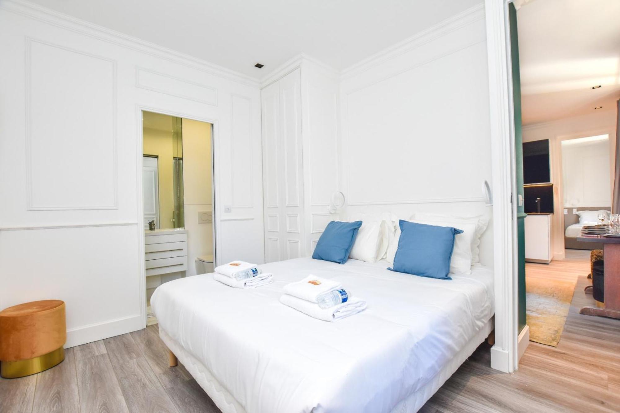 Cozy - 2br-7p- Opera House Appartement *