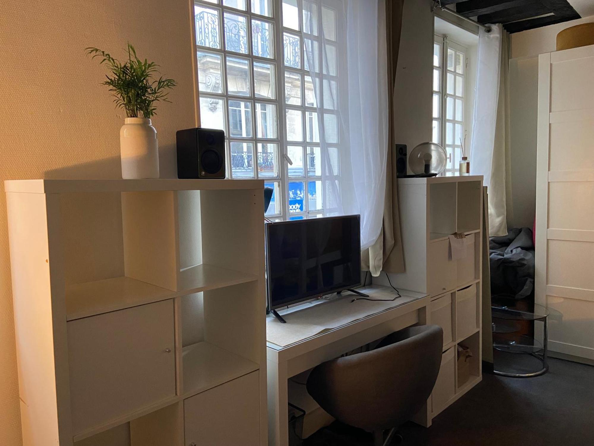 Apartment Au Coeur De Paris