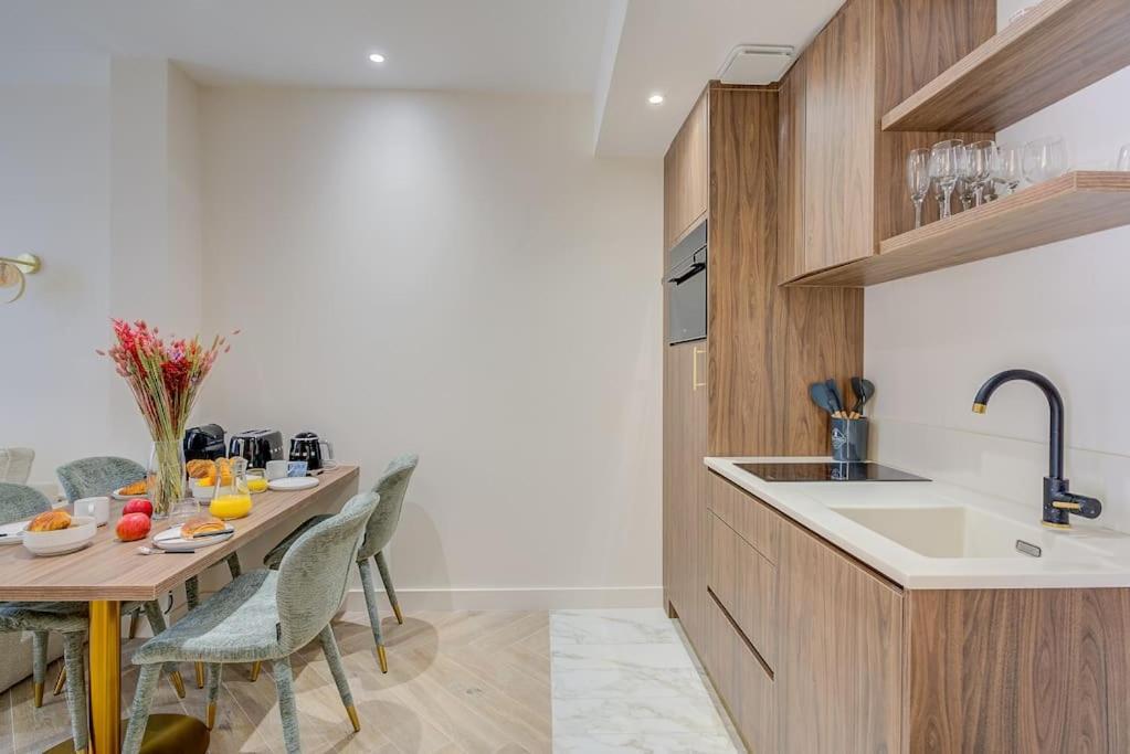 Peaceful Getaway Near Marais - With Ac Apartment *