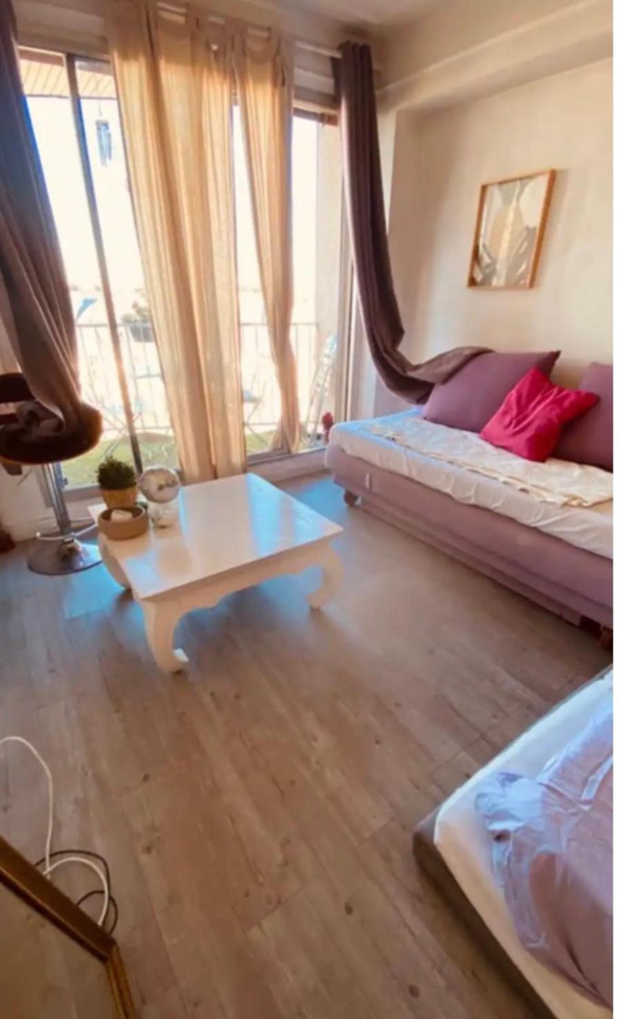 Amazing Eiffel Views Cool Area Apartment *
