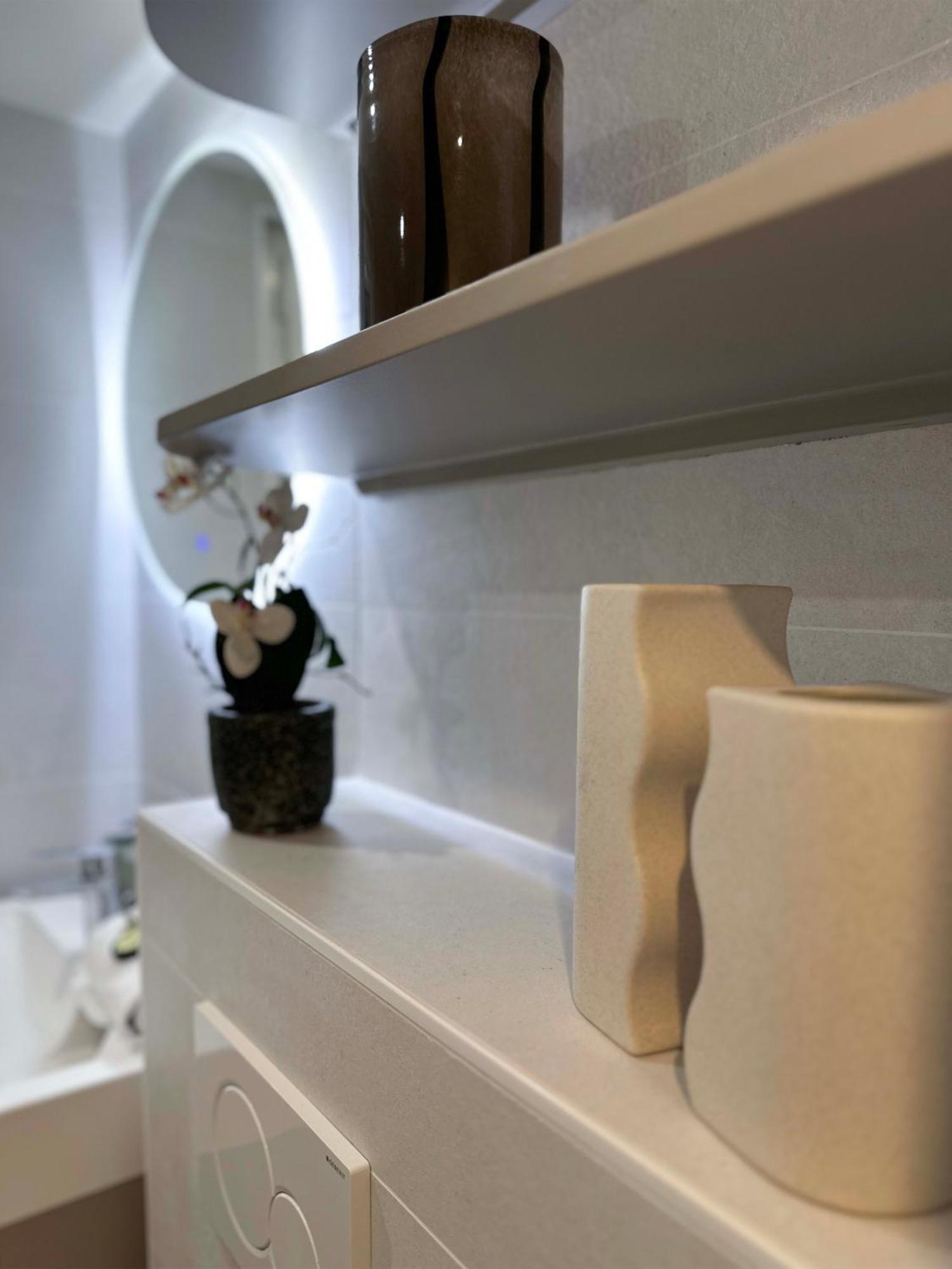 Brand New Near La Madeleine ! Apartment Paris