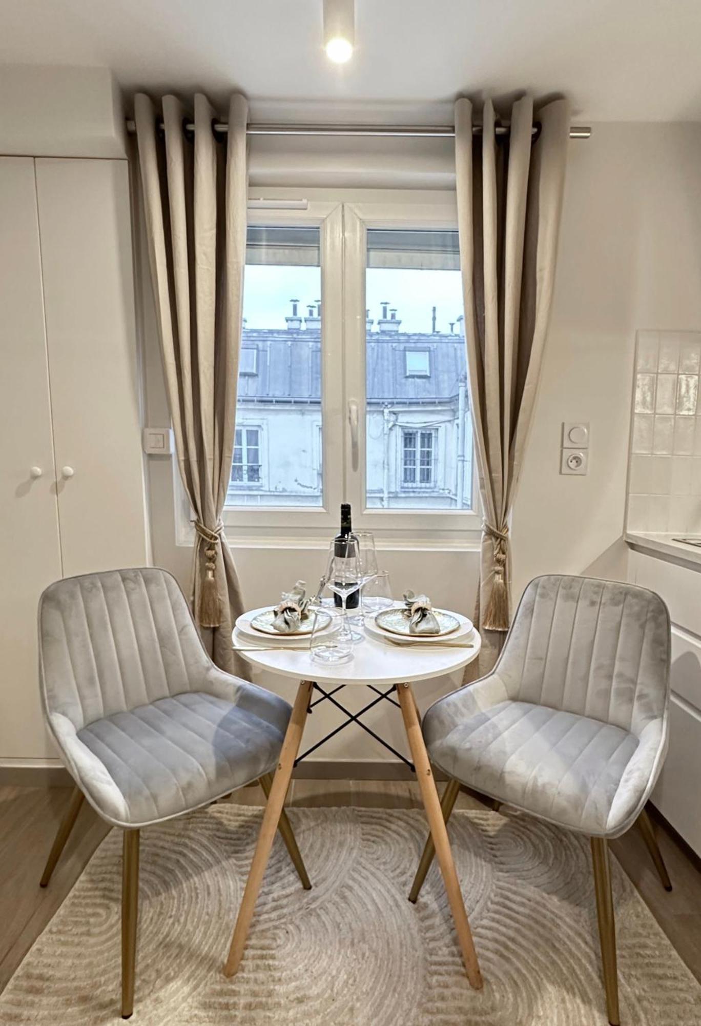Apartment Brand New Near La Madeleine ! Paris