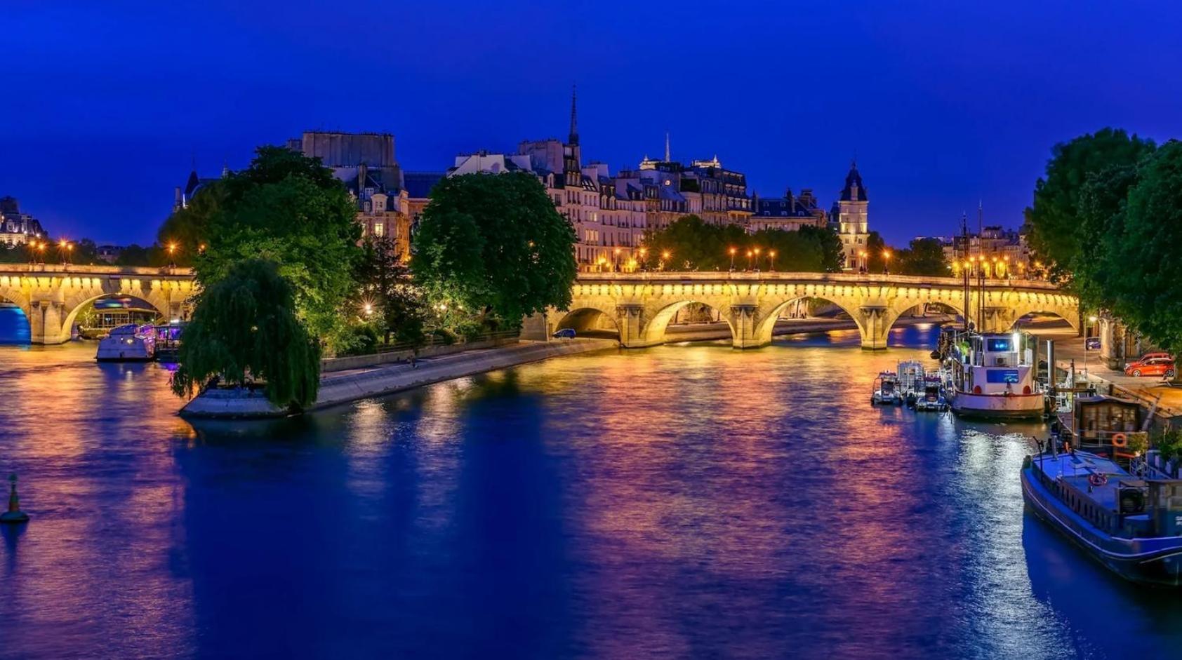 Privatunterkunft Privees - Seine & Louvre In The Connected Heart Of Paris