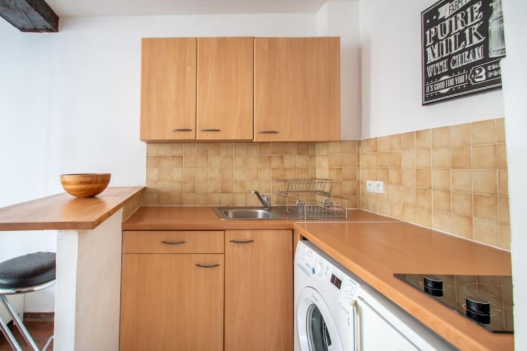 Spacieux Dans Le Beau Quartier Du Marais Appartement