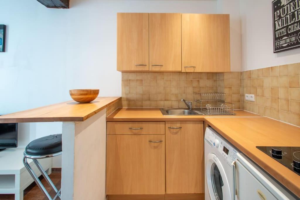 Spacieux Dans Le Beau Quartier Du Marais Appartement *