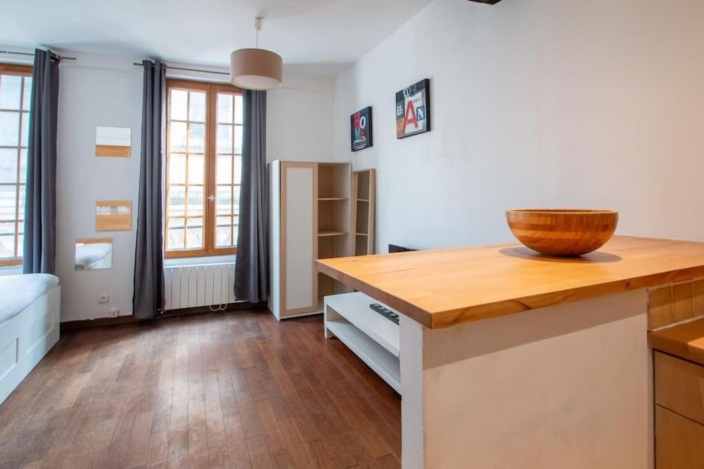 Appartement Spacieux Dans Le Beau Quartier Du Marais Paris