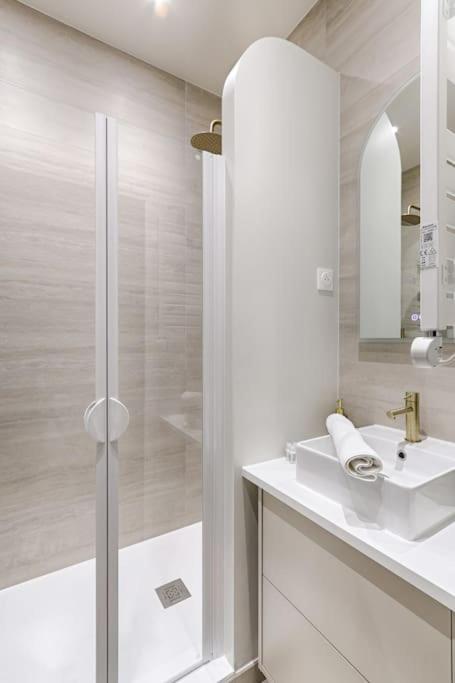 Luxury 1br Montmartre Condorcet Appartement *