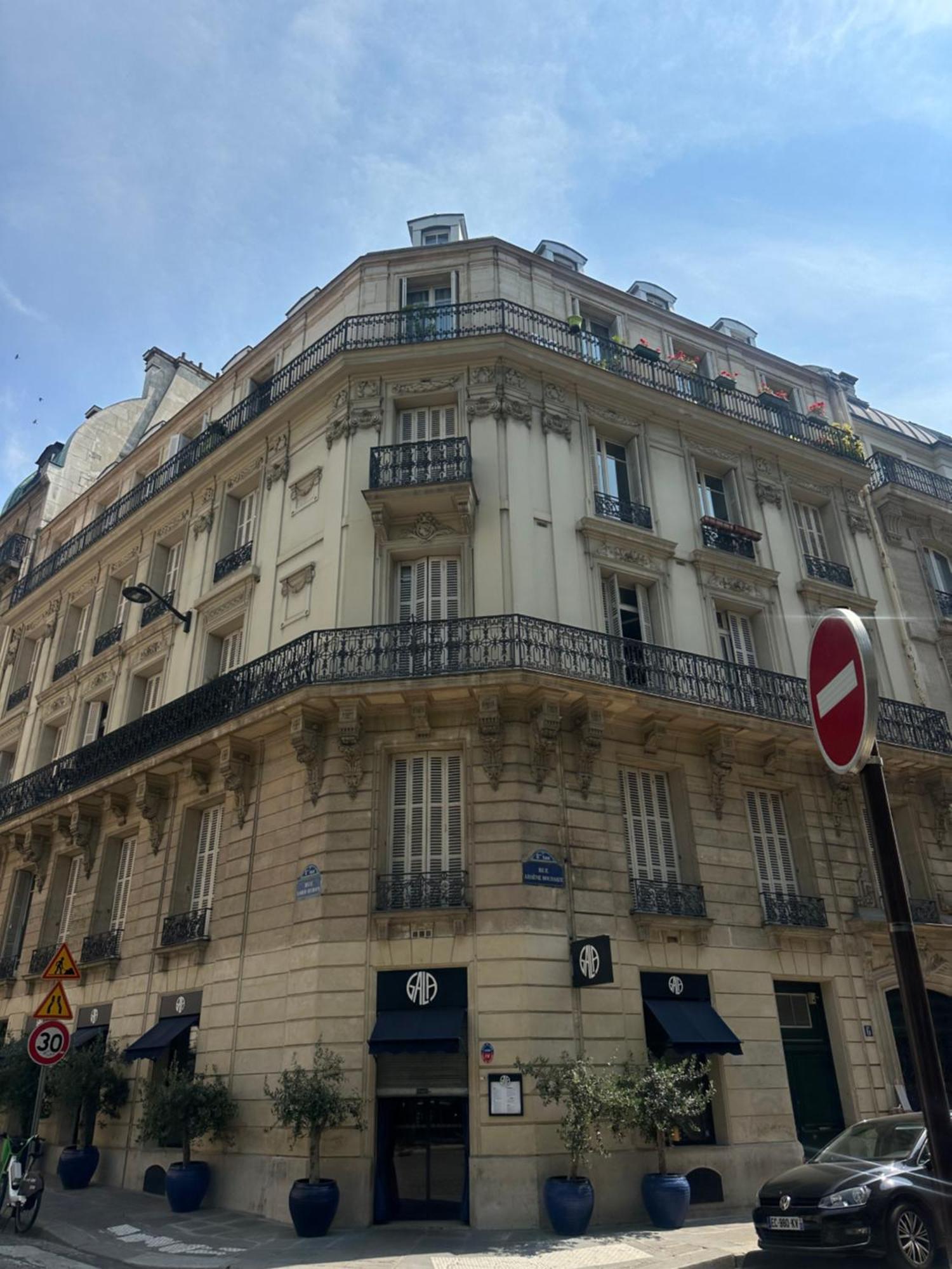 Apartment Champs Elysee Prestige *