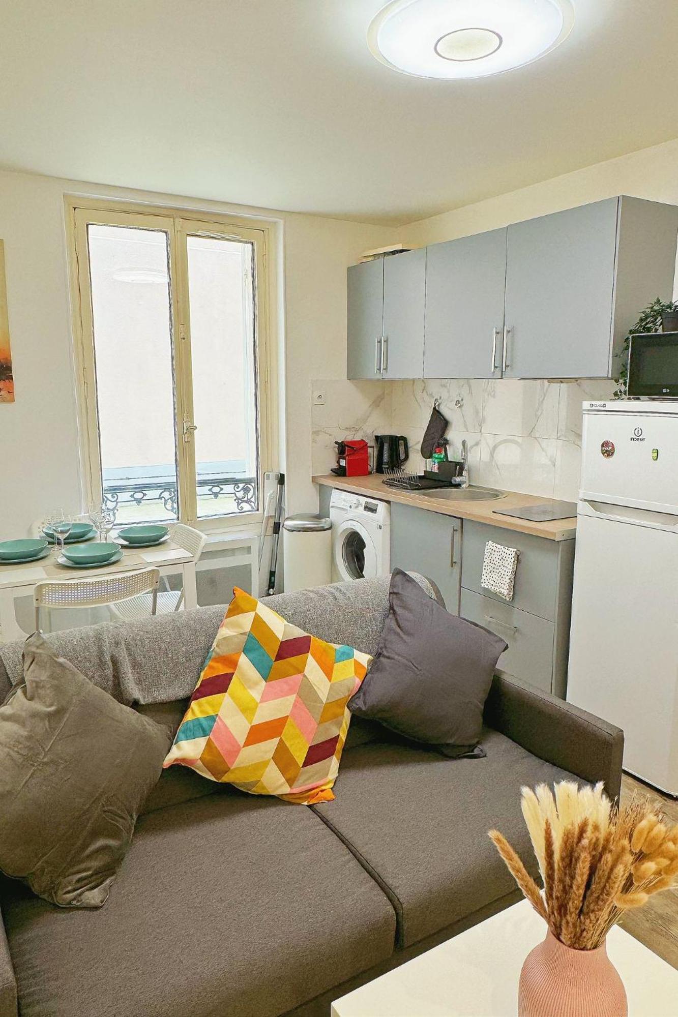 2 Minutes Metro Pasteur 15th Cosy Free Parking Appartement