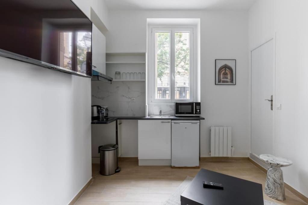 Montbrunalesia Ii Cosy 2p Appartement *