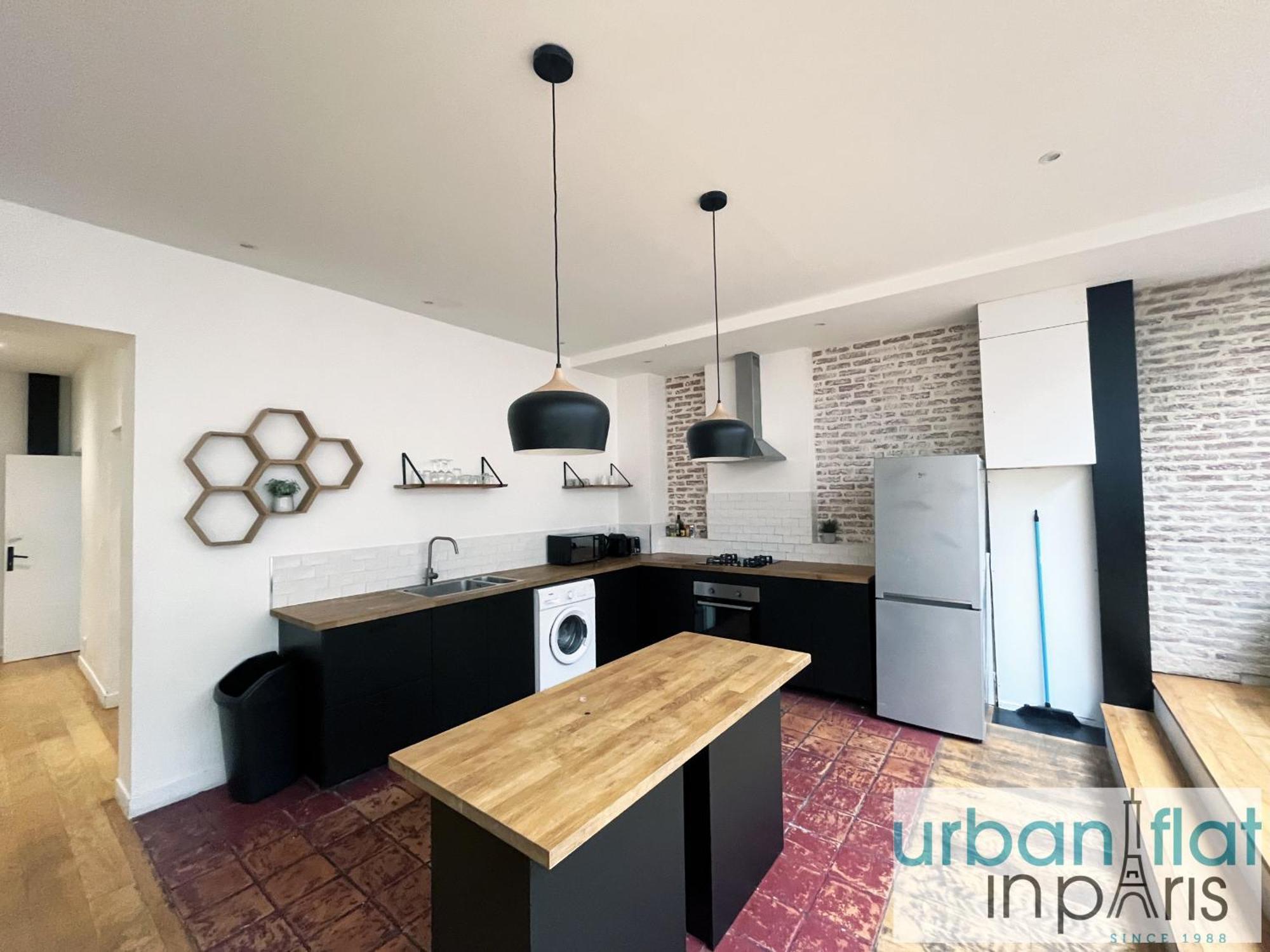 Urban Flat 186 - Spacious 3 Bedroom Flat In Paris