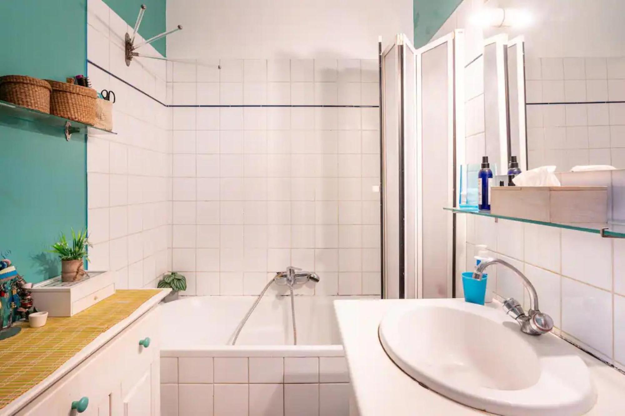 Appartement Vintage 2bd With Patio In Montmartre *