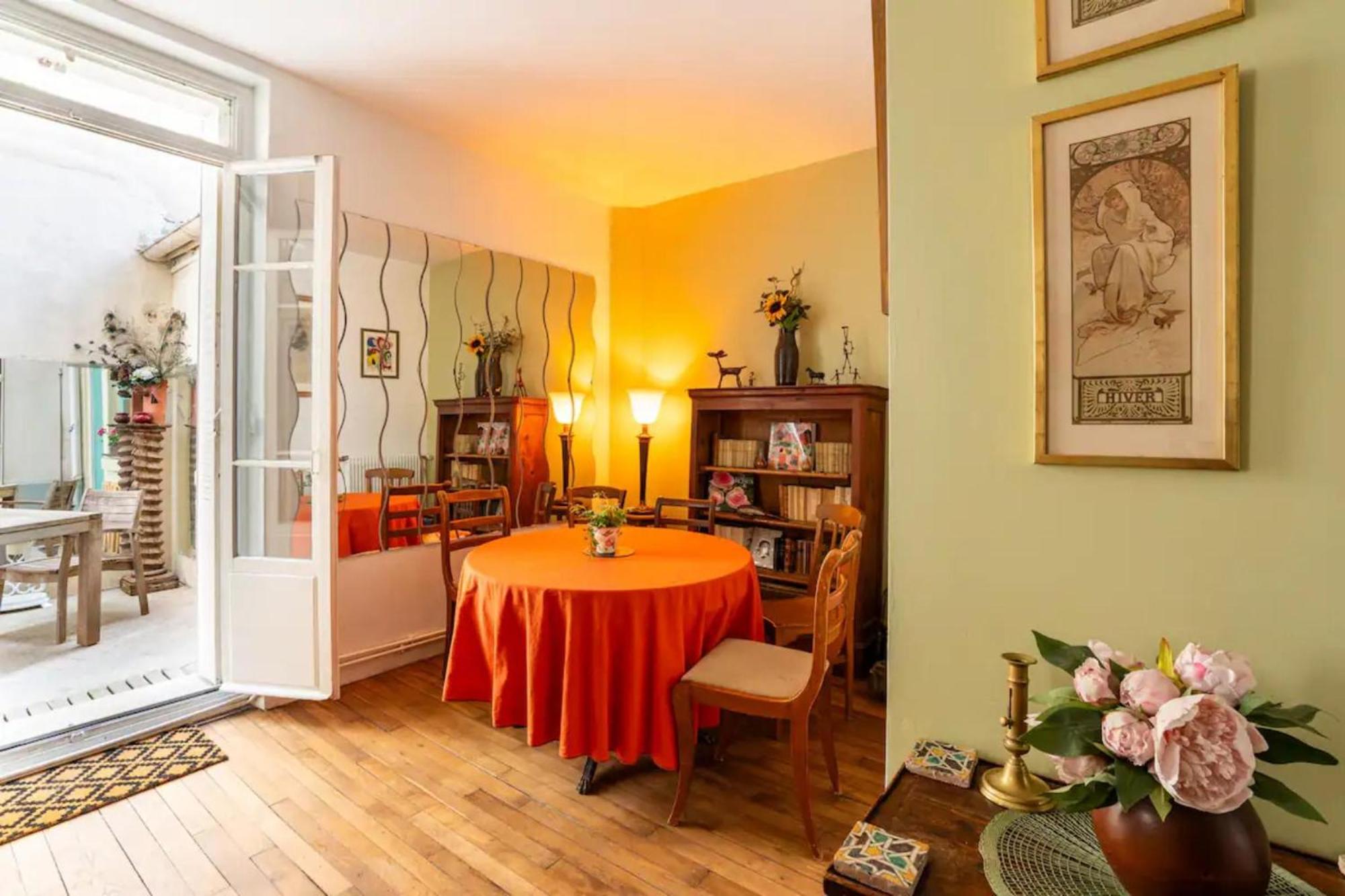 Appartement Vintage 2bd With Patio In Montmartre Paris
