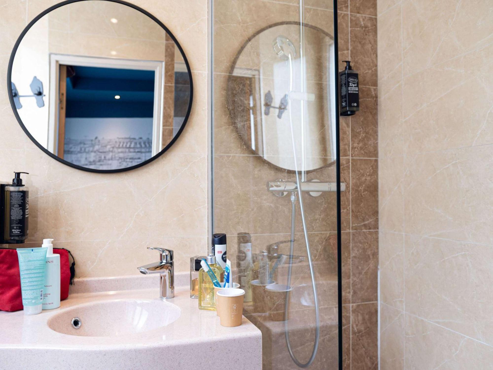 Ibis Styles Batignolles 3* Paris