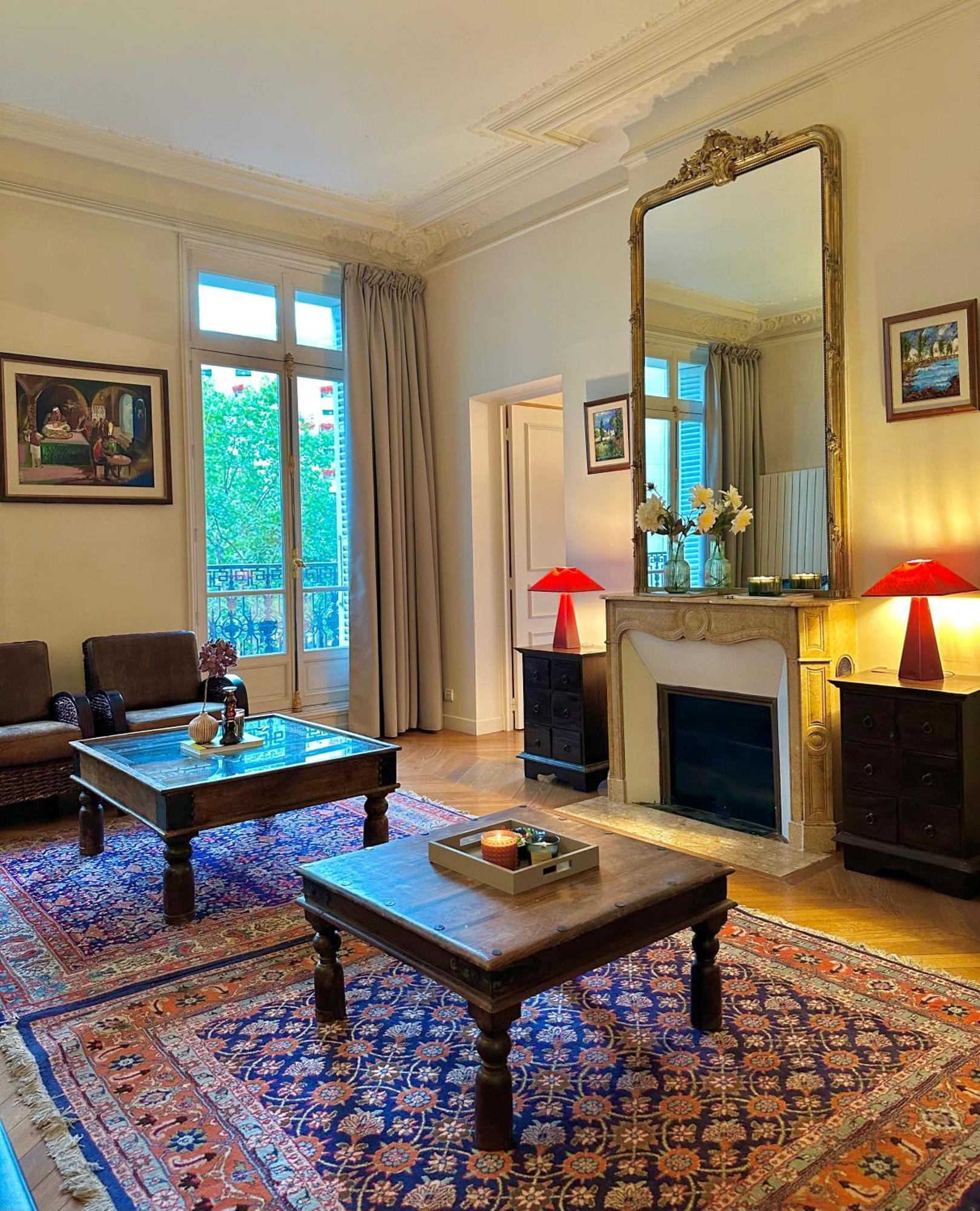 Champs Elysee Prestige Paris