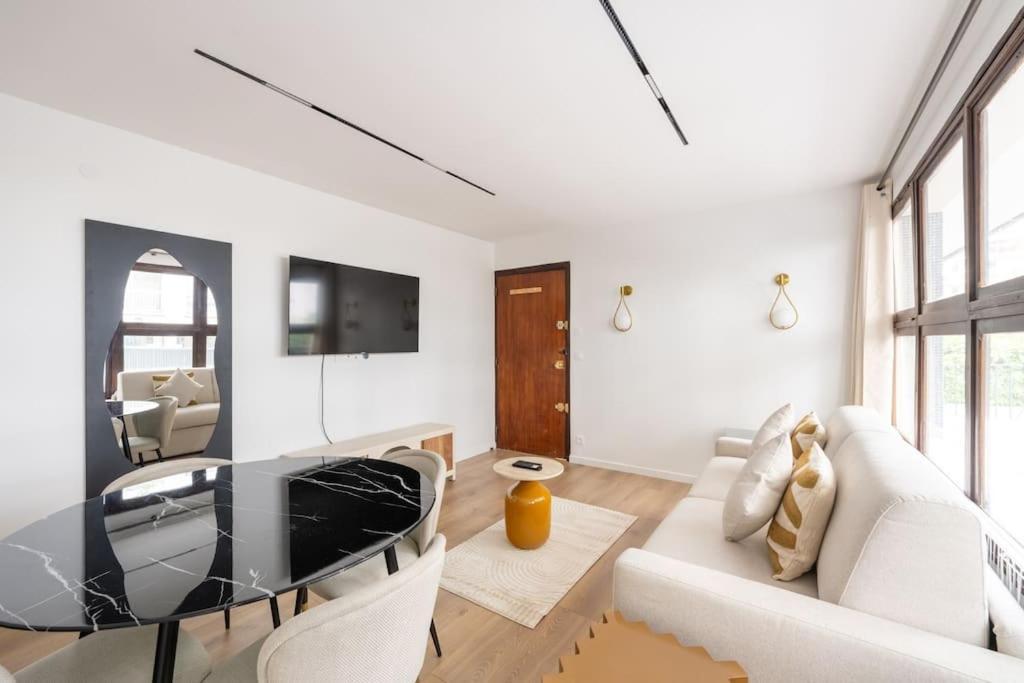 6 Pers #2 #2 Sdb #pere Lachaise #paris 20 Appartement *