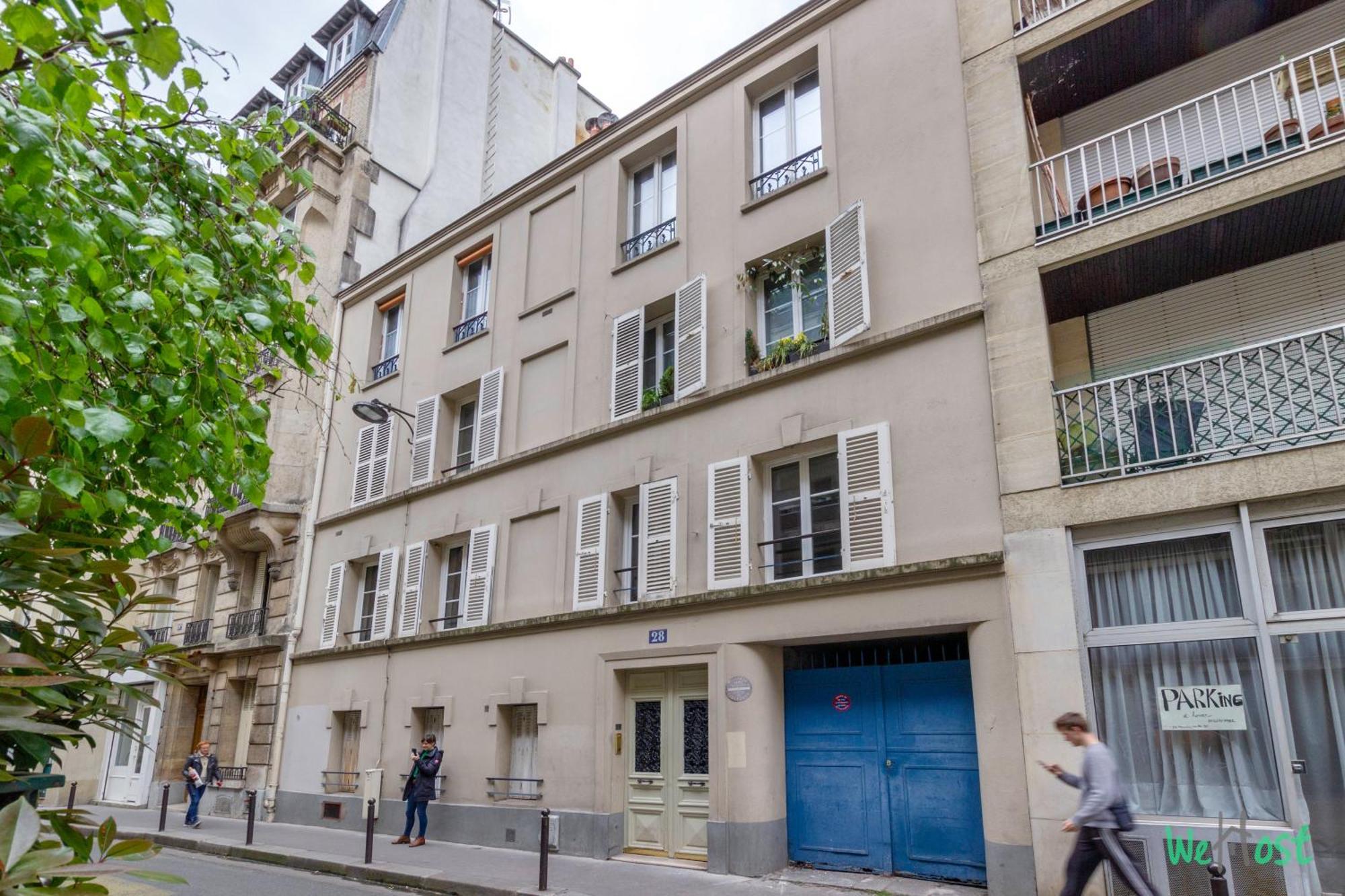 Charming Heart Of Apartment Paris