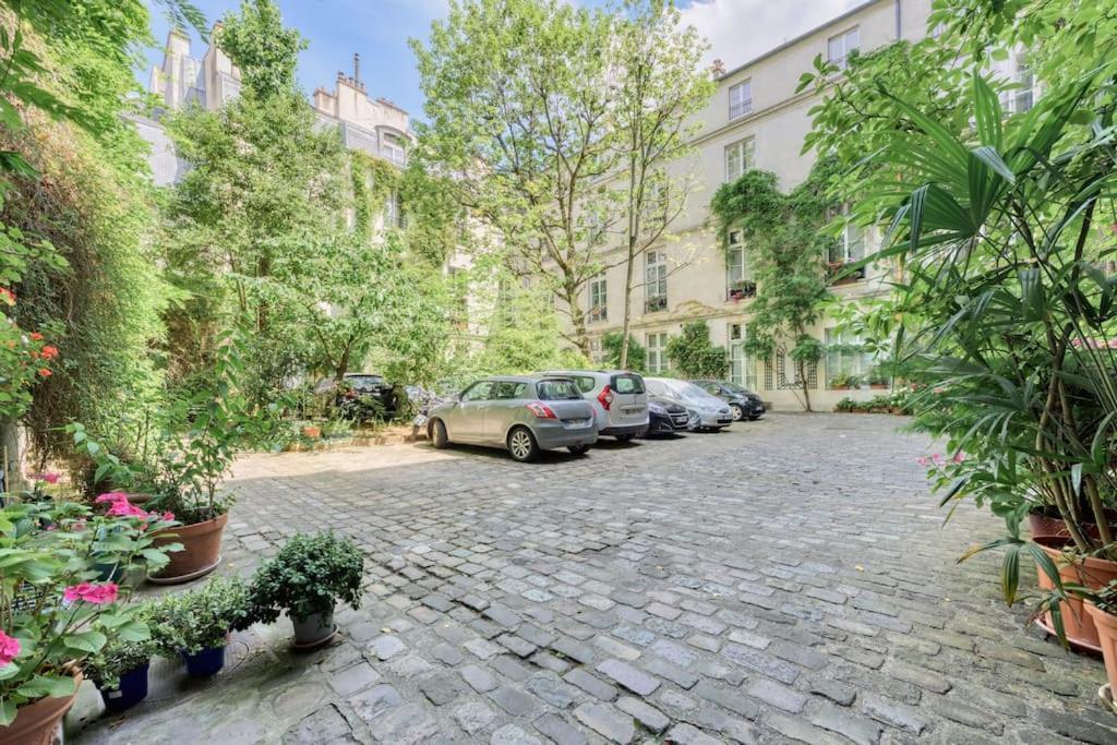 Appartement Luxe Parisien Au Coeur Du Marais