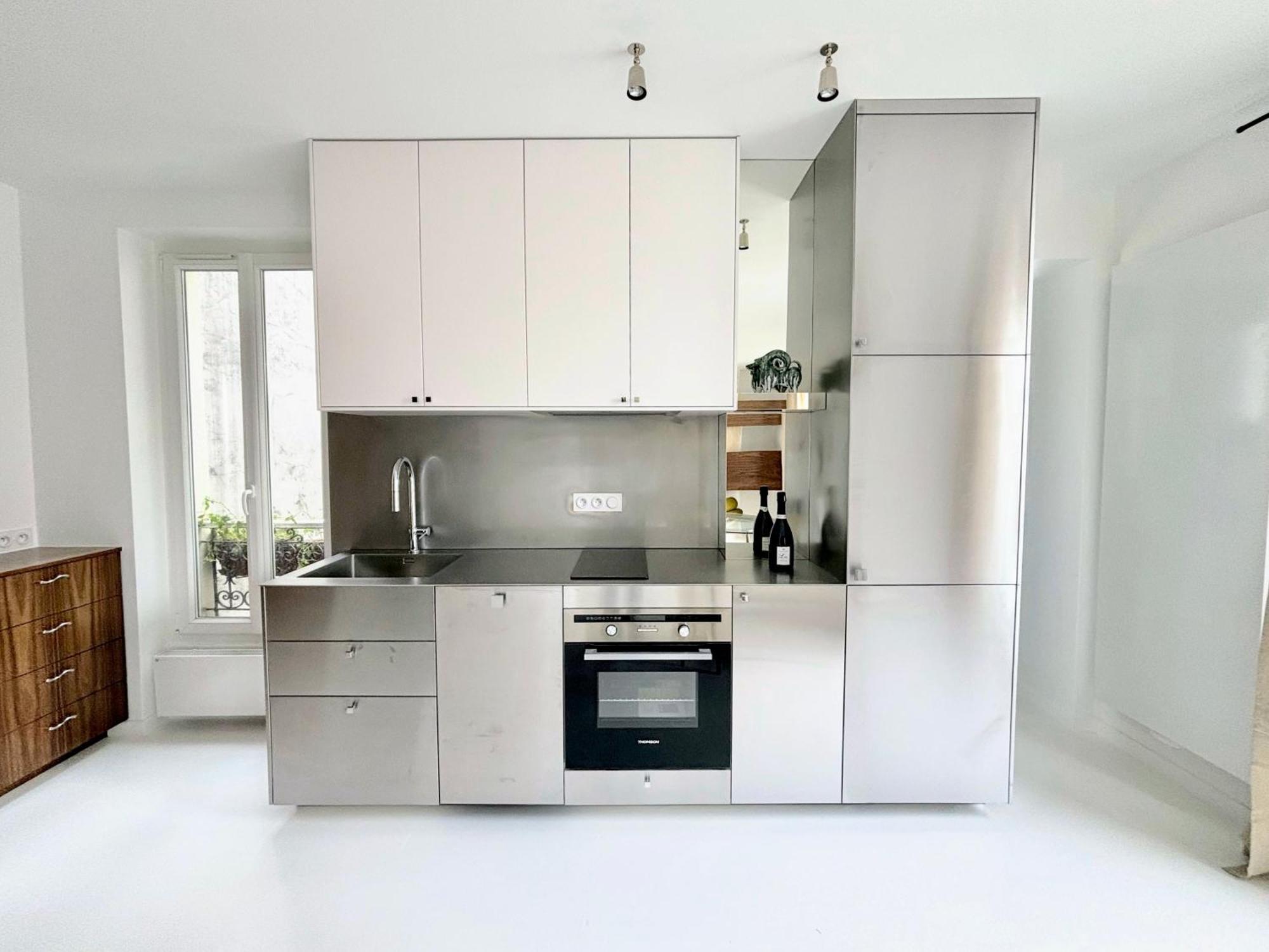 Modern & Charming Design - Near Pere Lachaise *