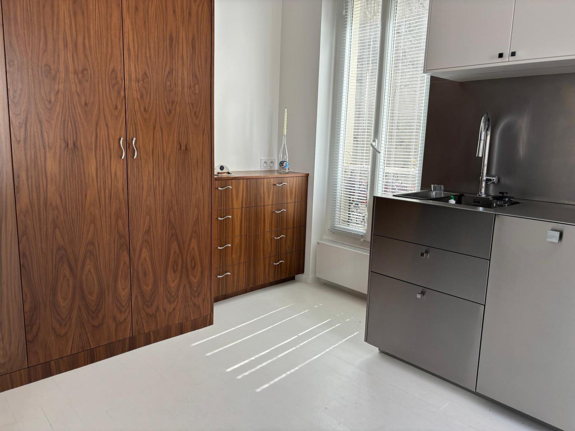 Modern & Charming Design - Near Pere Lachaise Apartment