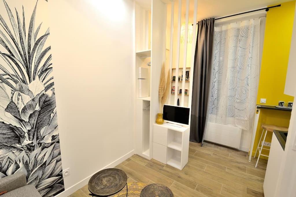 Tiny Cosy Namastay In Trendy Canal St Martin Area Appartement Paris