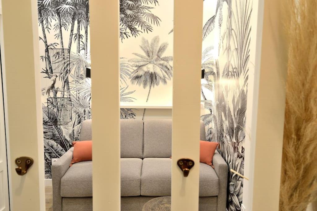 Appartement Tiny Cosy Namastay In Trendy Canal St Martin Area
