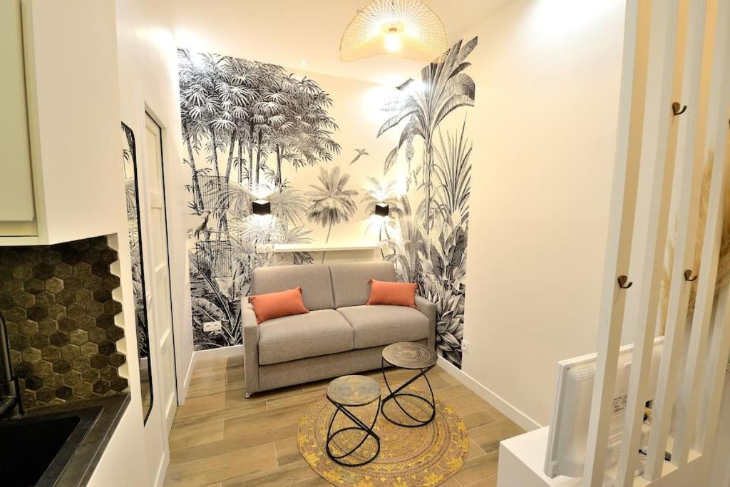 Tiny Cosy Namastay In Trendy Canal St Martin Area Appartement Paris