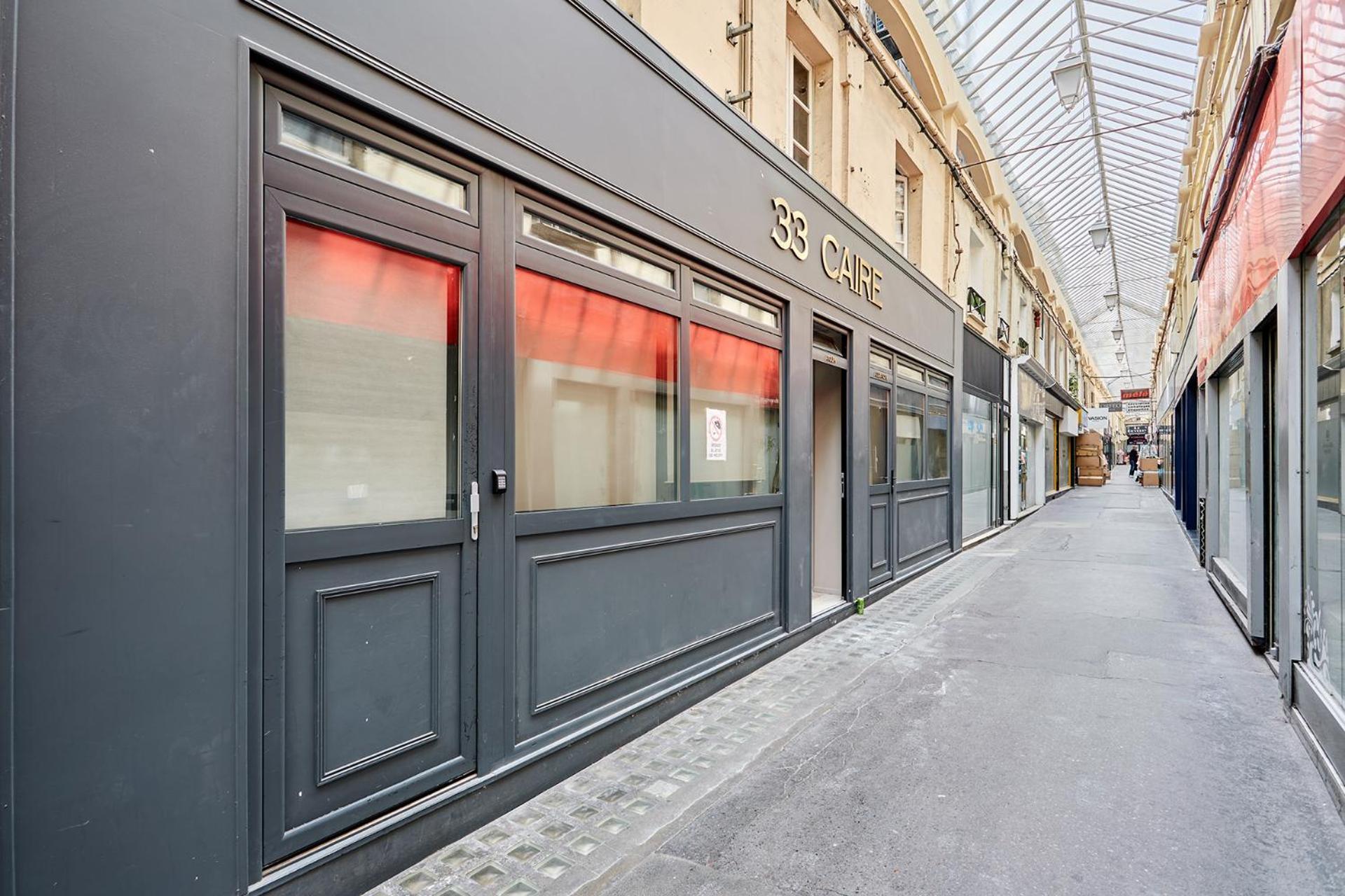 Centre De By Prestige Paris