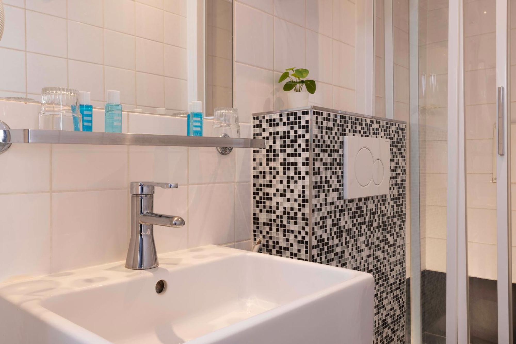 Grand Du Calvados 3* Paris