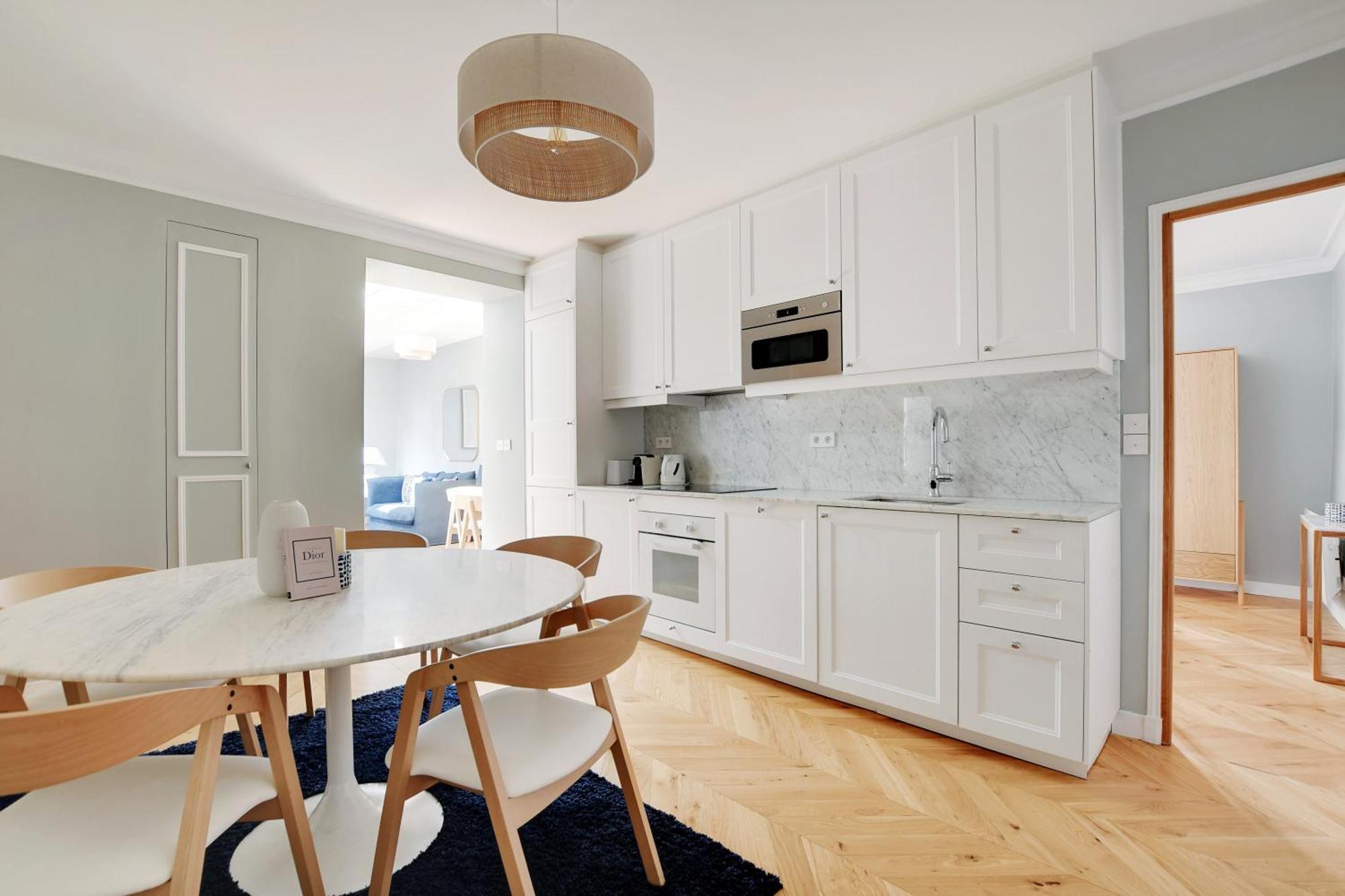 Apartment Pick A Flat's In Montmartre - Rue Lepic Paris